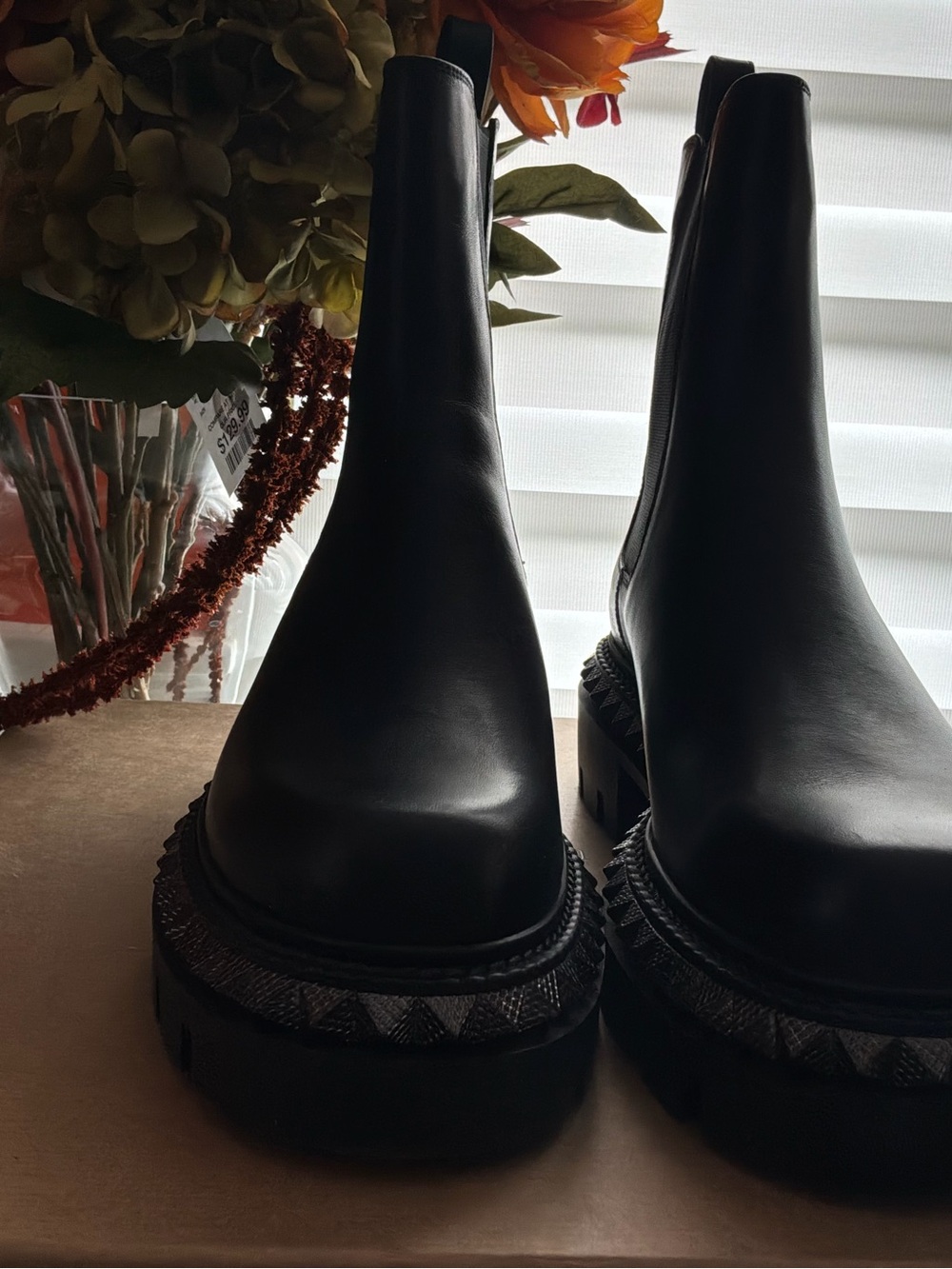 Christian Louboutin Black Leather Chelsea Lug-Sole Boots  EUR 40.5